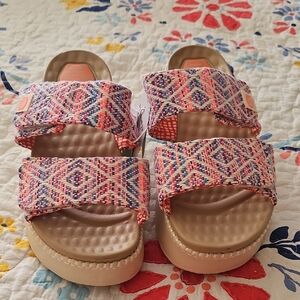 NWT Womens Hey Dude Sandals 9